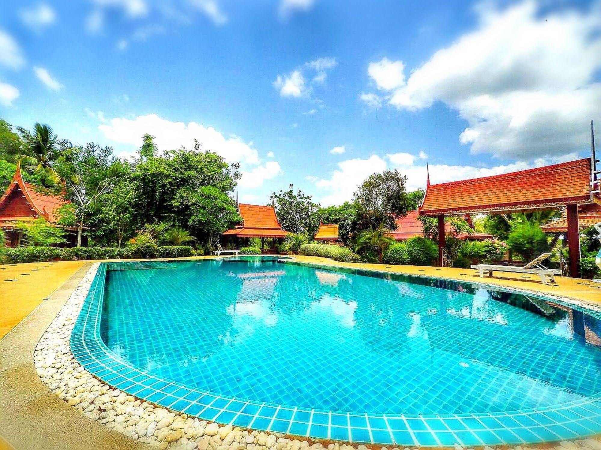 Jaroenrat Resort Samut Songkhram Exteriör bild
