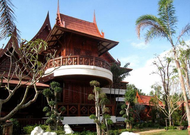 Jaroenrat Resort Samut Songkhram Rum bild